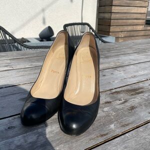Christian Louboutin Black Round Toe Heels | Size 39